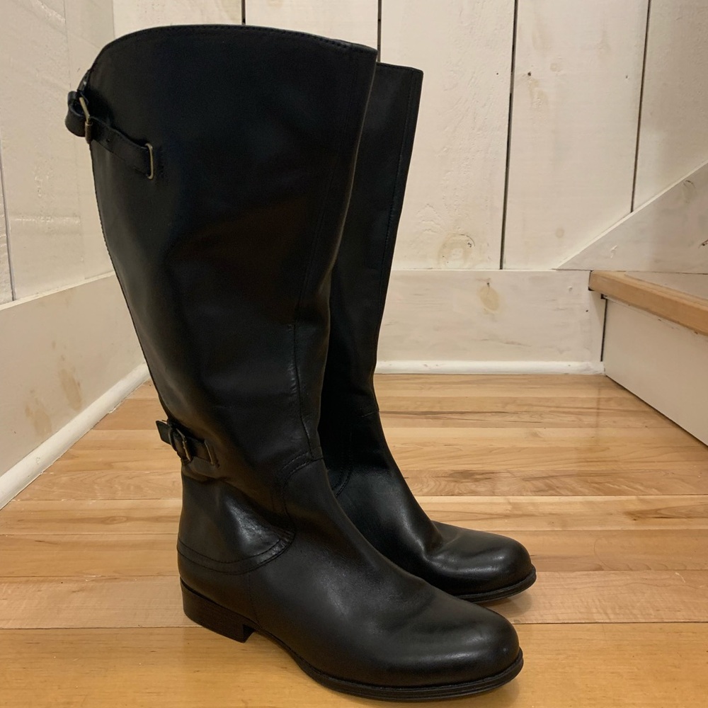 Naturalizer N5 Comfort Jamison black leather knee-high riding boots.